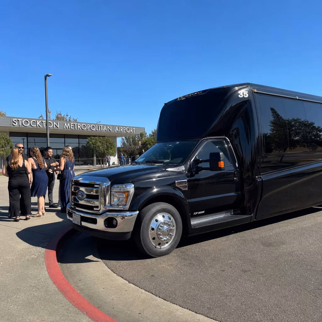 Rent a Bus to Stockton Metropolitan Airport (SCK)